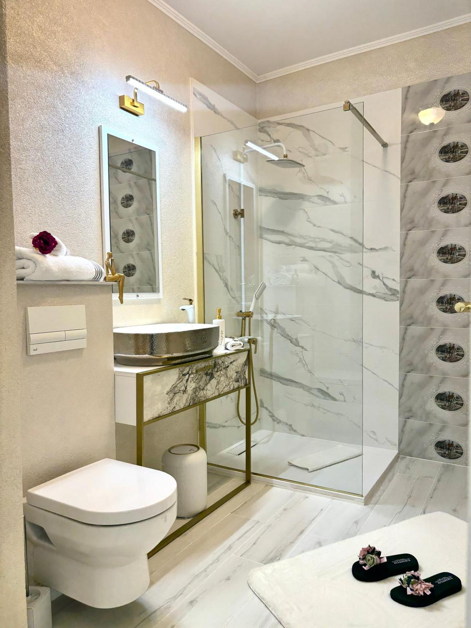 Aquilla Tower Apartment 8Th Floor Kaloşvar Dış mekan fotoğraf